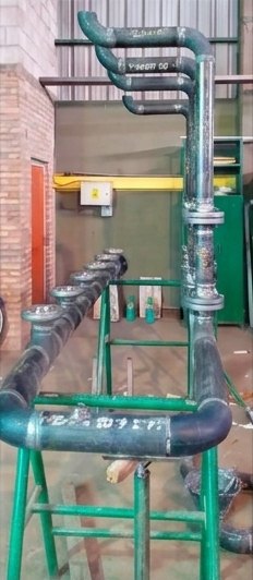 Cañerías prefabricadas sobre soporte en taller